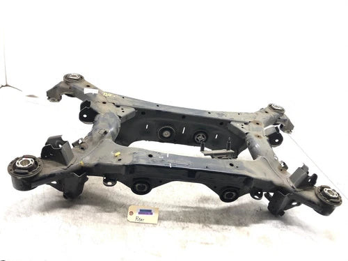 2015-2017 HYUNDAI GENESIS 3.8L HTRAC AWD REAR SUBFRAME CROSSMEMBER OEM used OEM rear subframe and crossmember