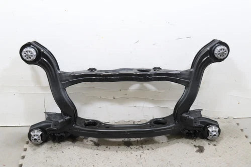 2021 - 2025 MERCEDES GLA250 H247 FWD REAR SUSPENSION SUBFRAME CROSSMEMBER OEM used OEM rear subframe and crossmember
