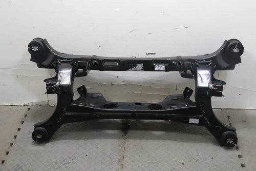 2019 - 2020 HYUNDAI SANTA FE FWD REAR SUSPENSION SUBFRAME CROSSMEMBER CRADLE OEM used OEM rear subframe and crossmember