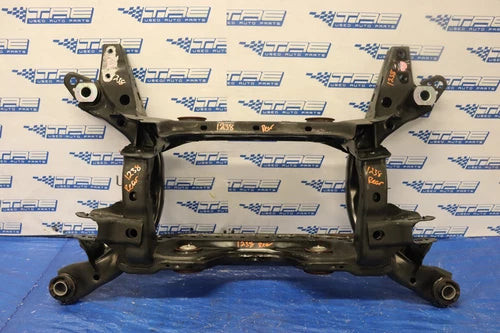2018 FORD MUSTANG GT 5.0 COYOTE V8 OEM REAR CROSSMEMBER SUBFRAME #1238 used OEM rear subframe and crossmember