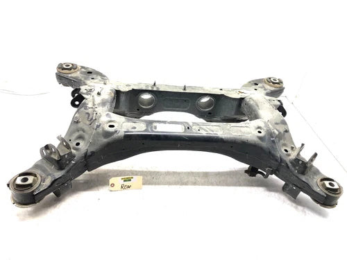 2019-2023 CADILLAC XT4 FWD 2.0L REAR SUBFRAME OEM used OEM rear subframe and crossmember
