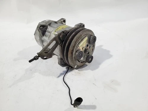 1991 Bentley Turbo R 6.8L Turbo V8 RWD Used OEM AC Compressor