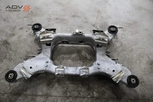 2016-20 CADILLAC CT6 AWD REAR SUBFRAME SUB FRAME CROSSMEMBER CROSS MEMBER OEM used OEM rear subframe and crossmember
