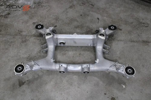 2017 - 2023 BMW M550i 540i 530i G30 REAR SUBFRAME CROSSMEMBER CROSS MEMBER OEM used OEM rear subframe and crossmember