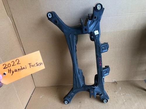 2022-2024 HYUNDAI TUCSON AWD REAR SUSPENSION CROSSMEMBER CRADLE OEM used OEM rear subframe and crossmember
