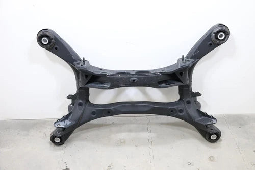 2019 - 2022 LEXUS RX350 REAR SUBFRAME CROSSMEMBER CRADLE UNDERCARRIAGE OEM used OEM rear subframe and crossmember