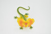 Lizard, Frilled Lizard, Frill-necked, Reptile, Very Realistic Rubber Reproduction, Hand Painted Figurines,    7"    RI14 B259