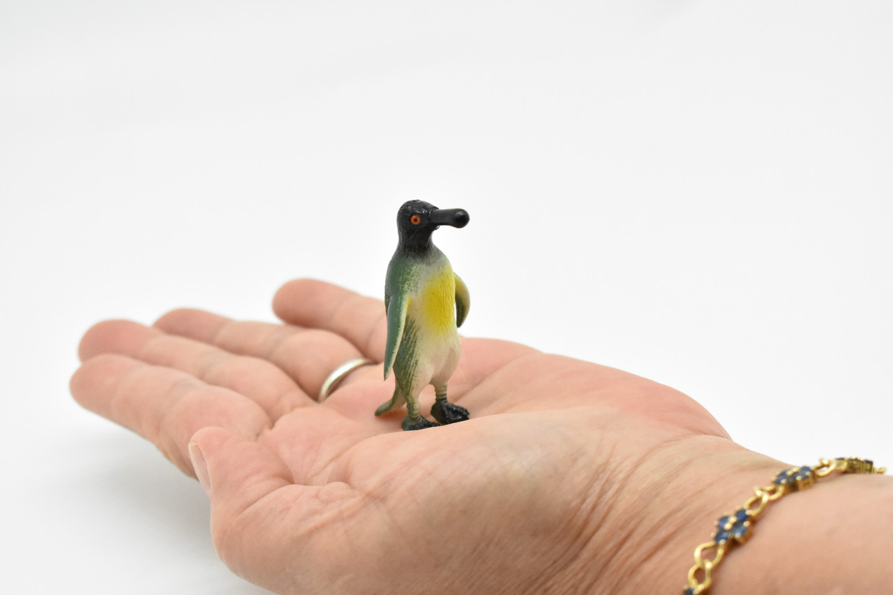 Penguin, Emperor, Rubber Reproduction   2-inch   F586 B35