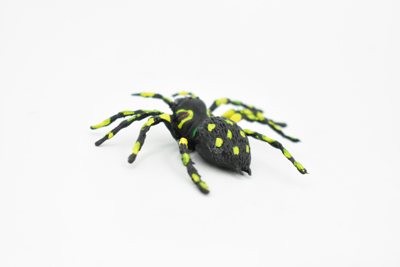 Spider, Yellow Spots, Rubber Insect, Realistic Figure, Model, Replica, Kids Educational Gift,         2"     F921 B40