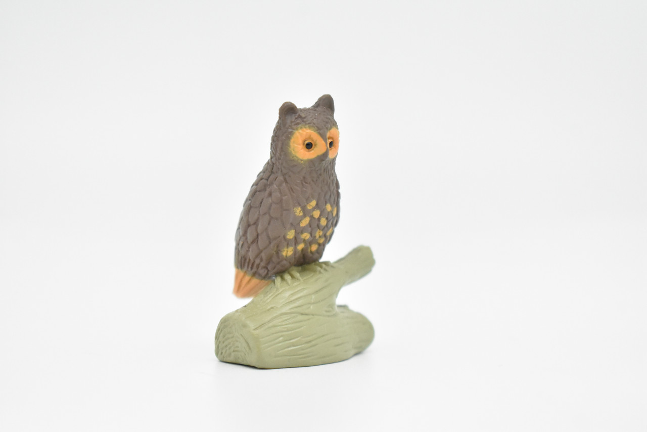 Great Horned Owl Toy, Realistic Plastic Model    1 3/4"   F204 B9