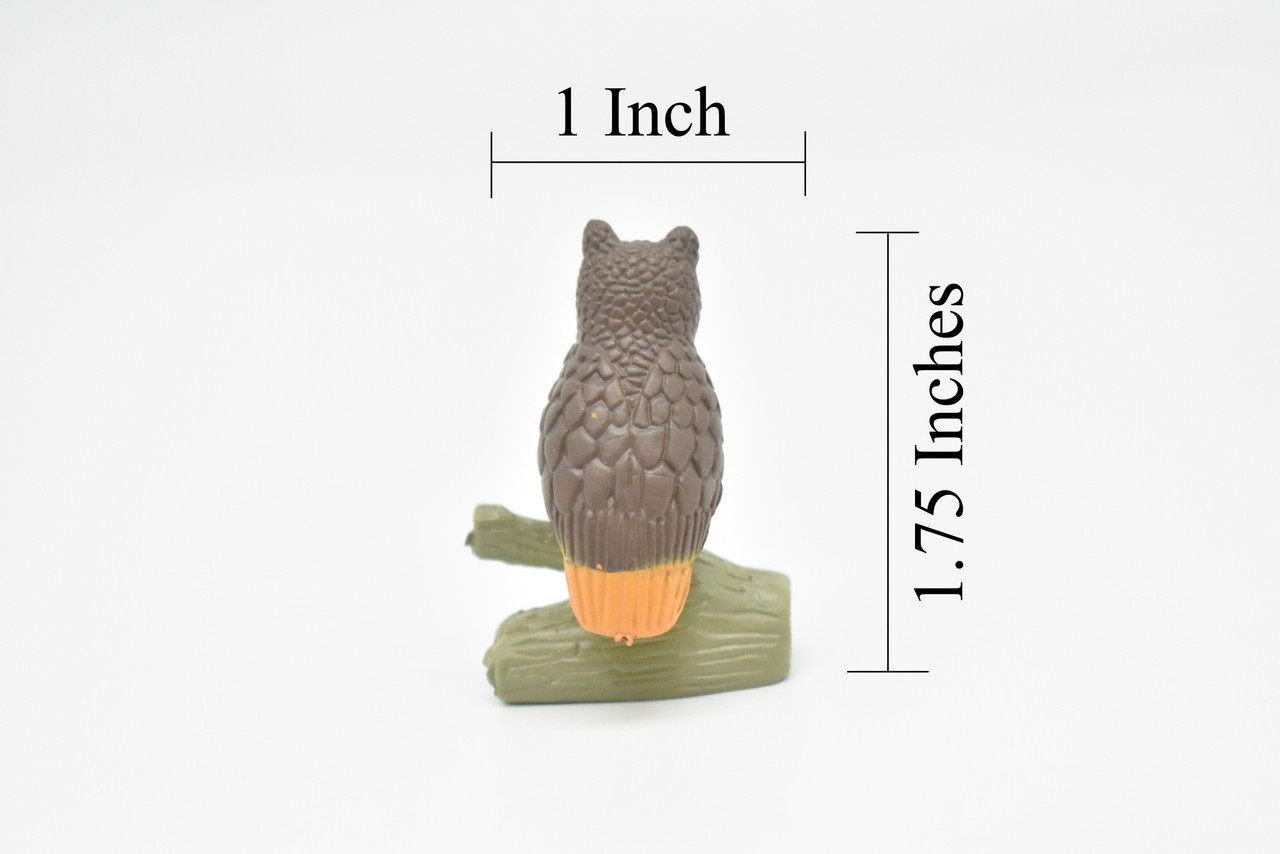 Great Horned Owl Toy, Realistic Plastic Model    1 3/4"   F204 B9