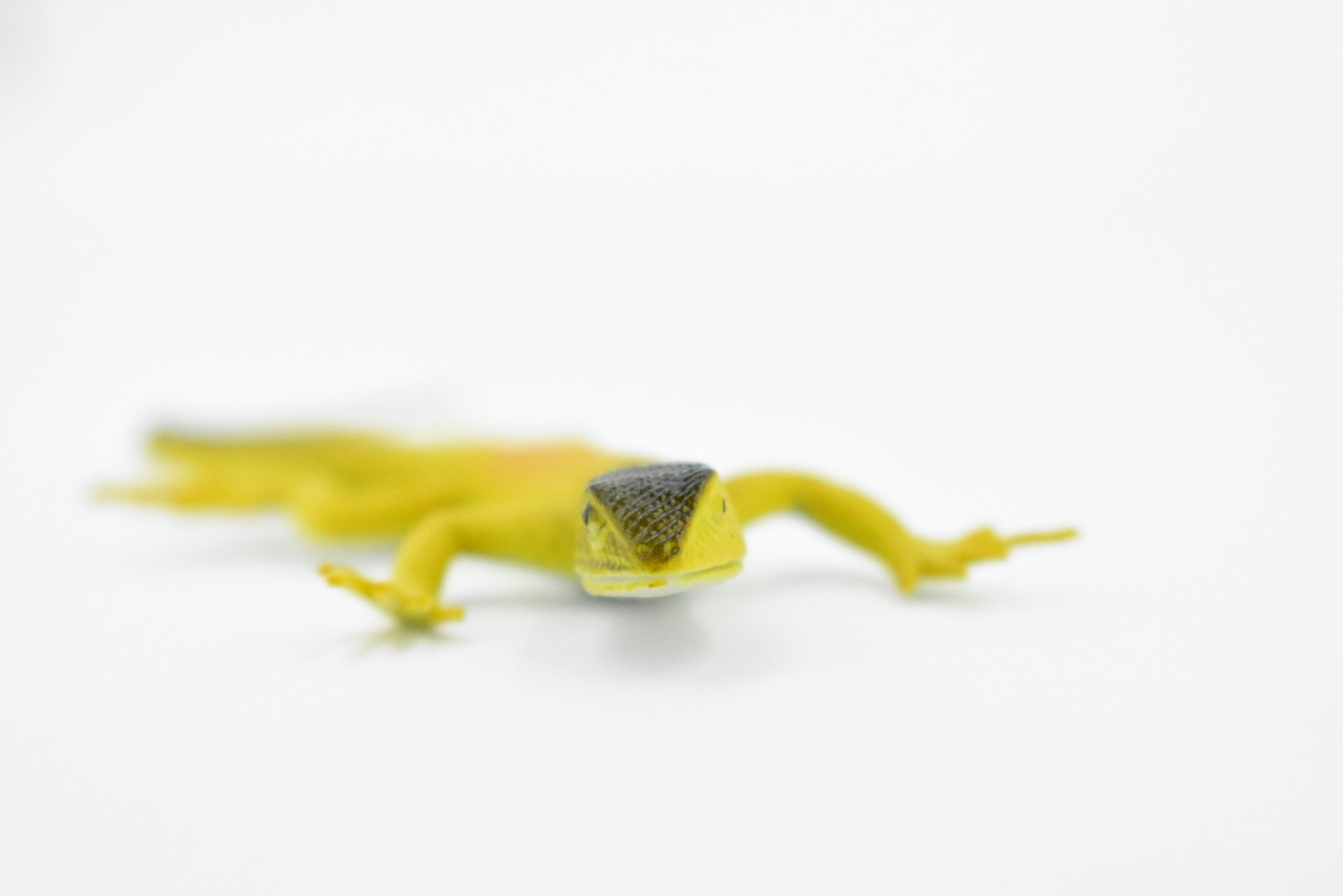 Lizard, Desert Lizard, Yellow with Black, Rubber, Reptile Toy, Realistic Figure, Model, Replica, Kids, Educational, Gift,       4 1/2"      F6105 B381