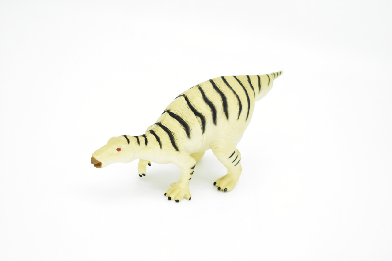 Iguanodon Dinosaur, Very Nice Plastic Replica    7"     F3049-B2