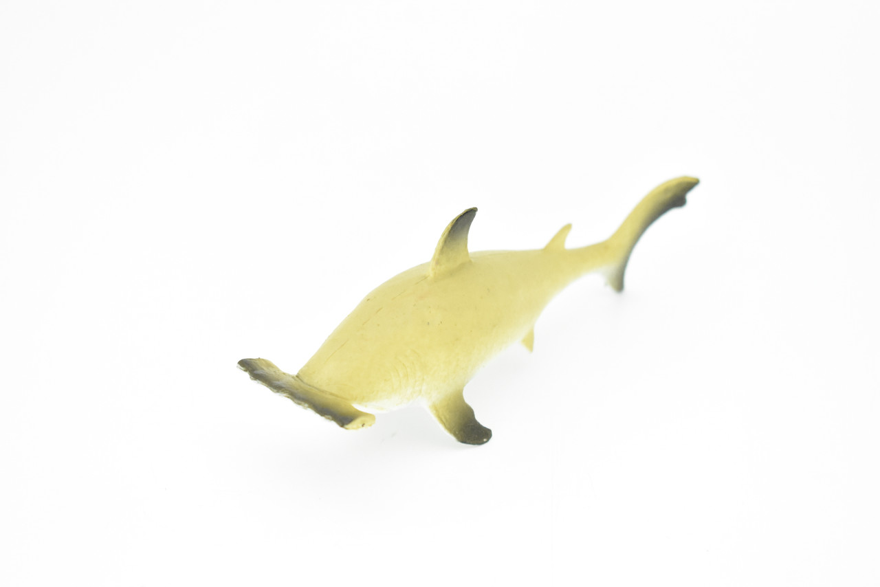 Hammerhead Shark,  Very Nice Hollow Rubber Replica  4 1/2"    ~    F6013-B377