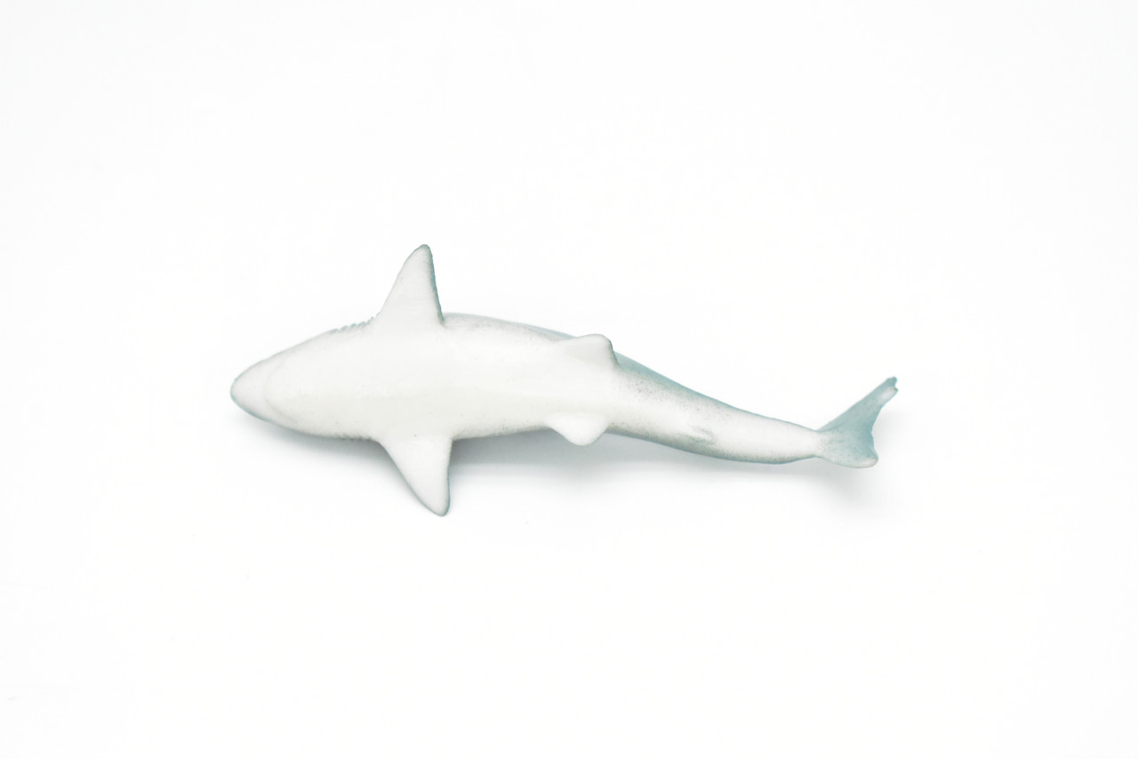 Great White Shark, Curved Very Nice Plastic Replica    3"   F0009-B23