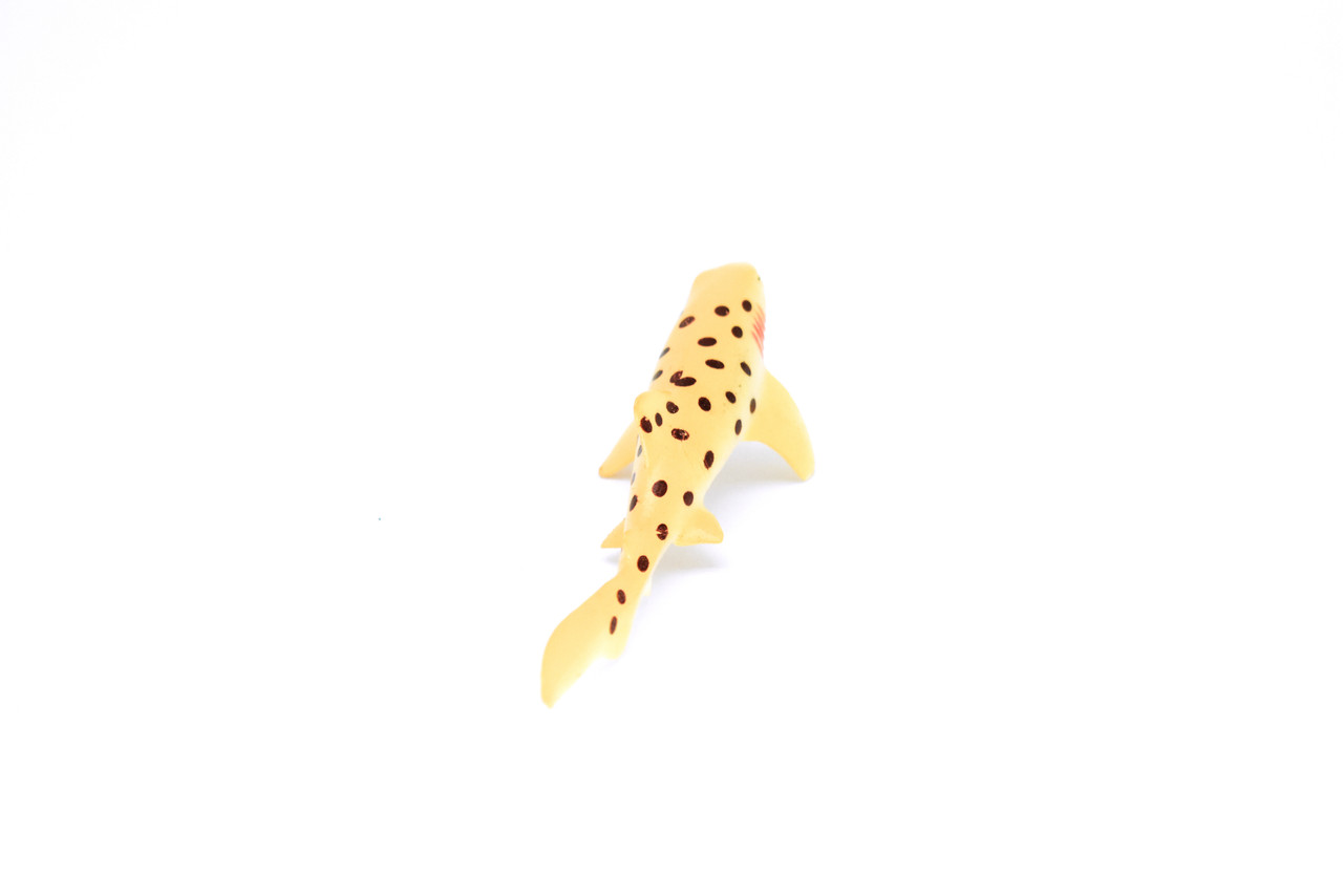 Zebra Shark, Very Nice Plastic Replica     4 1/2"  ~   F0016-B22