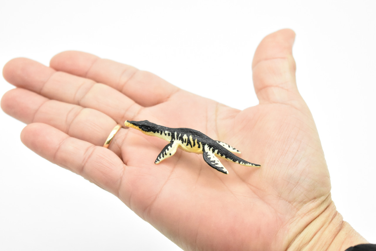 Liopleurodon Dinosaur, Museum Quality, Animal, Educational, Realistic Hand Painted, Figure, Lifelike Model, Vintage Replica, Toy,   2 1/2 Inches. 