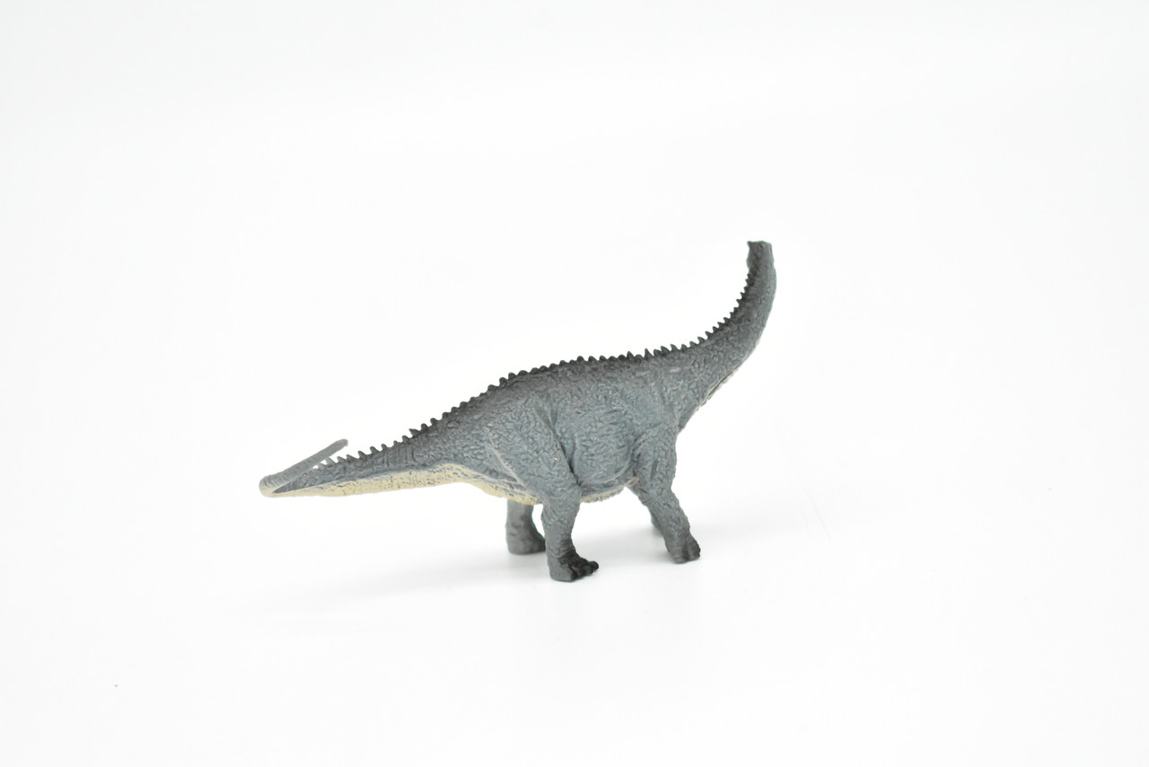 Apatosaurus Dinosaur, Very Nice Plastic Replica    3 1/2"    F8109-B117