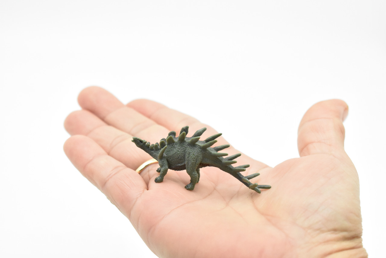 Kentrosaurus Dinosaur, Museum Quality, Animal, Educational, Realistic Hand Painted, Figure, Lifelike Model, Vintage Replica, Toy,  2 1/2 Inches.  