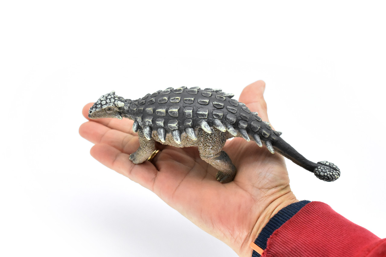 Ankylosaurus Dinosaur, Museum Quality Plastic Replica      7"     M004-B628