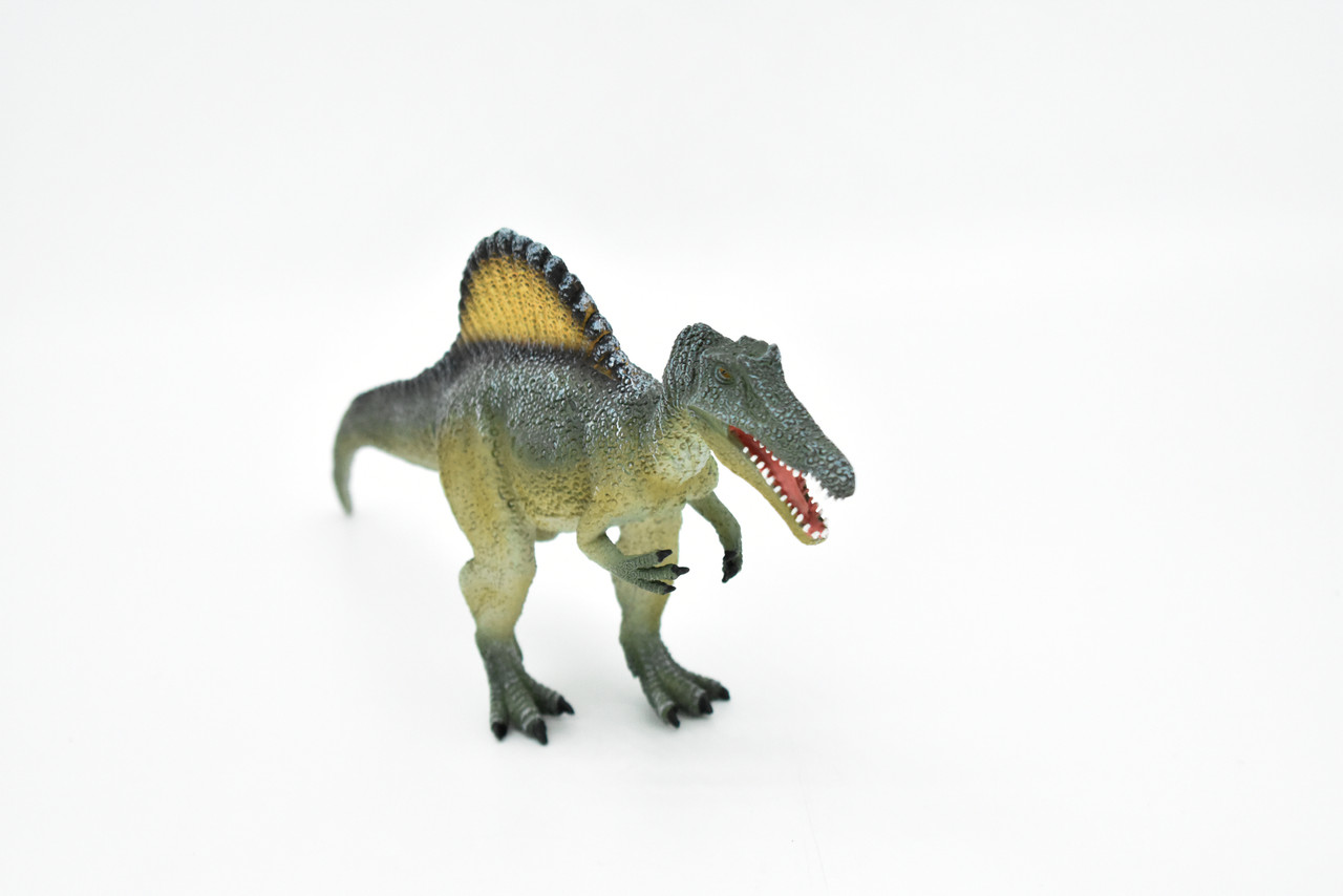 Spinosaurus Dinosaur,  Museum Quality Plastic Replica    8 1/2"    M008-B629