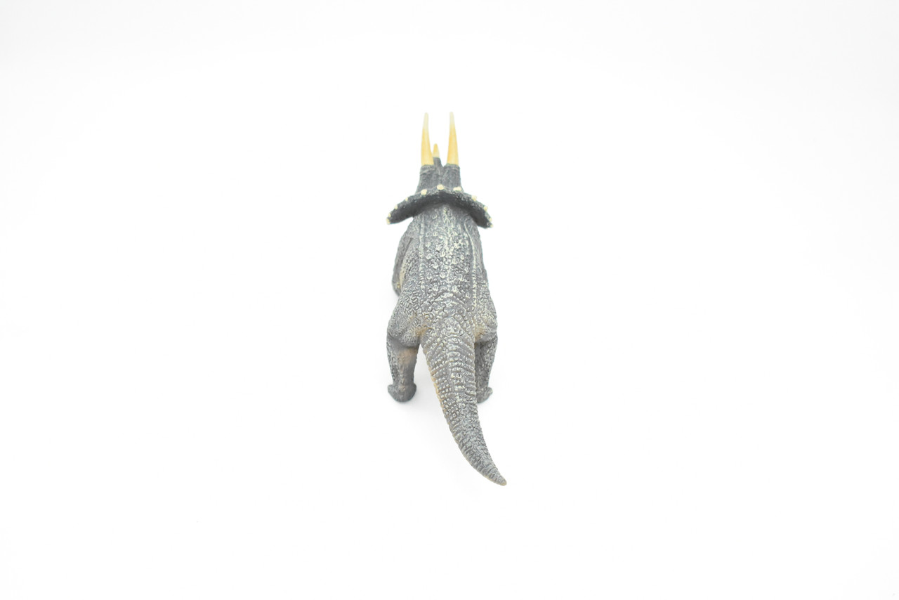 Triceratops Dinosaur, Museum Quality Plastic Replica    8"   M018-B632