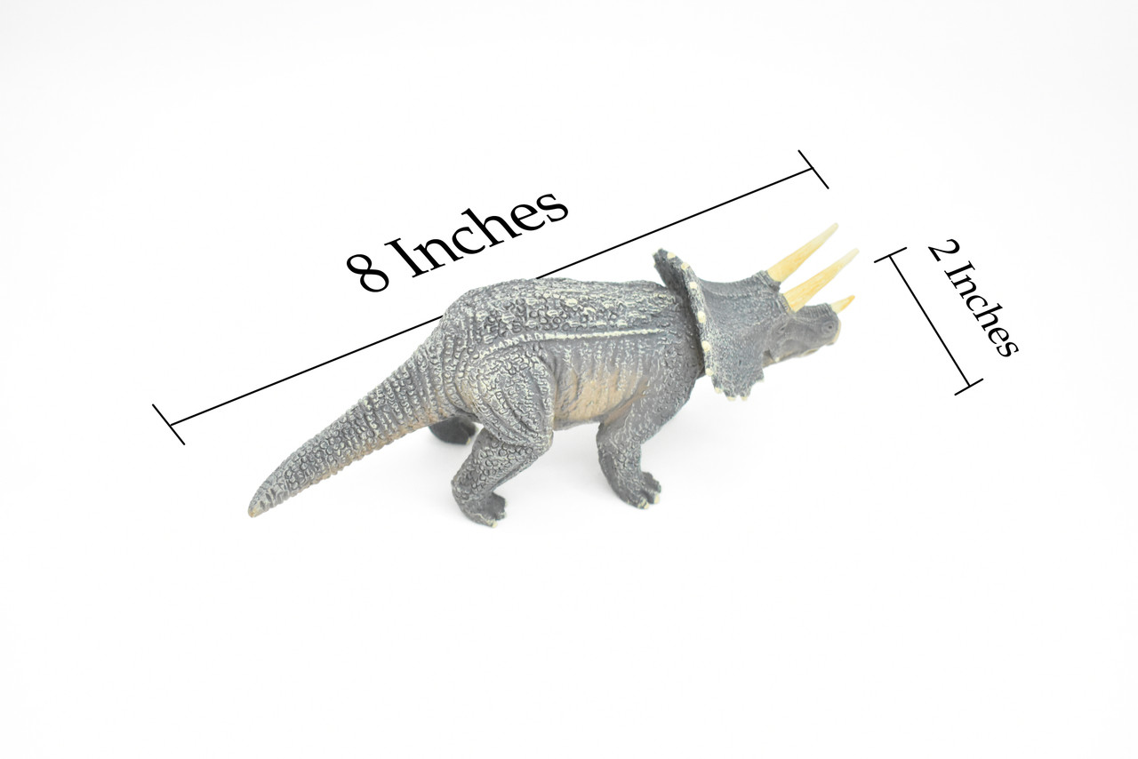 Triceratops Dinosaur, Museum Quality Plastic Replica    8"   M018-B632