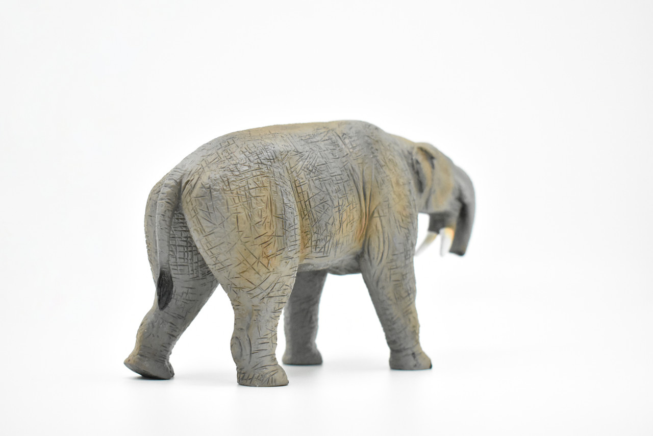 Deinotherium, Ancient Elephant,  Museum Quality Plastic Replica   7"   M084 B605 