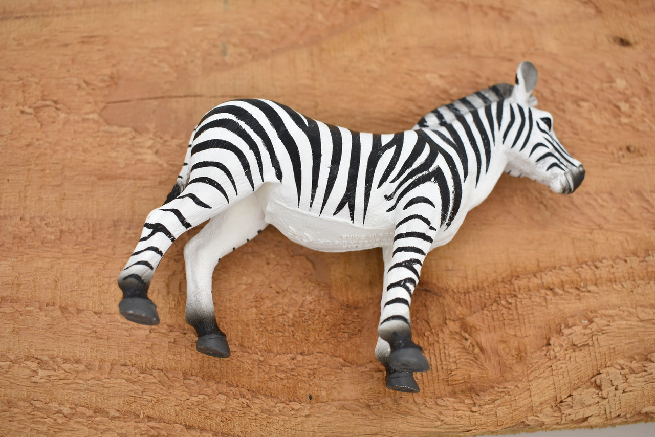 60,875 Animal Figurines Images, Stock Photos, 3D objects