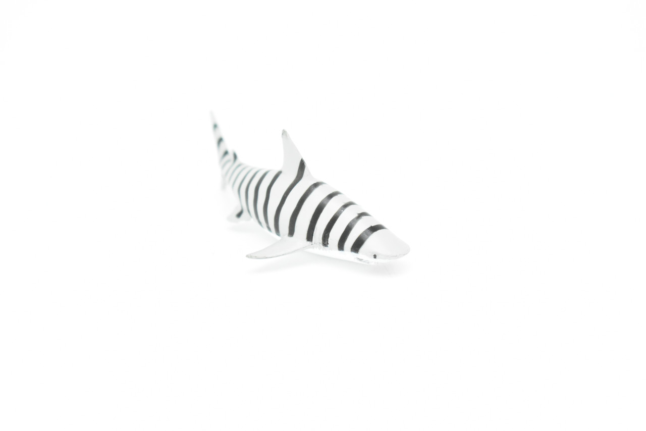 Tiger Shark, Very Nice Plastic Replica    3"  -   F1013 B118