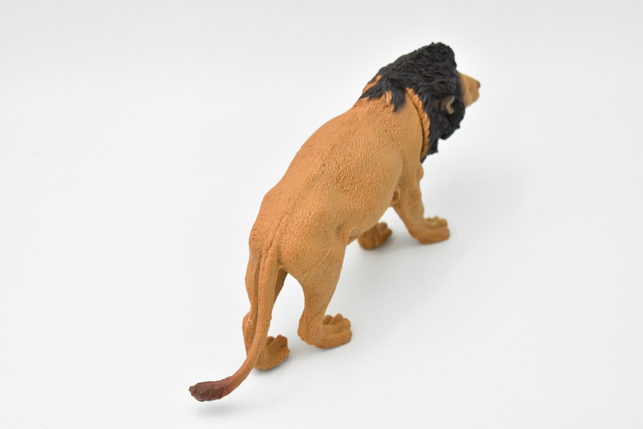 Lion, Very Nice Plastic Replica  6 1/2-inch  -  F157 B24