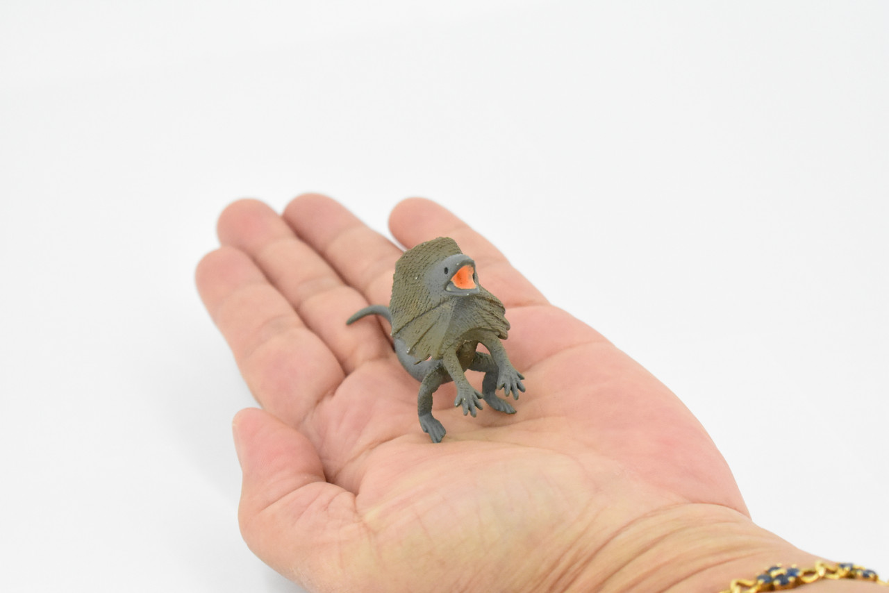 Lizard, Frill-Necked Lizard, Standing, Frilled Dragon, Reptile, Very Nice Rubber Design, Educational Figure, Lifelike, Diorama Model, Replica, Toy, Kids, Gift,      2 1/2 Inches 