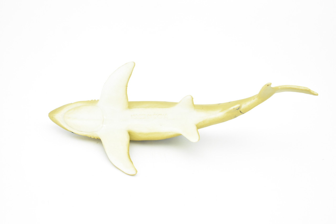 Tiger Shark,  Very Nice Hollow Rubber Replica  6"   -   F1902 B20