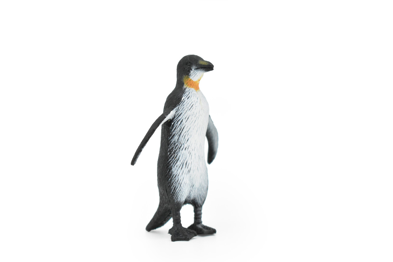 Penguin, Emperor, Very Nice Plastic Reproduction    2"    F219 B36