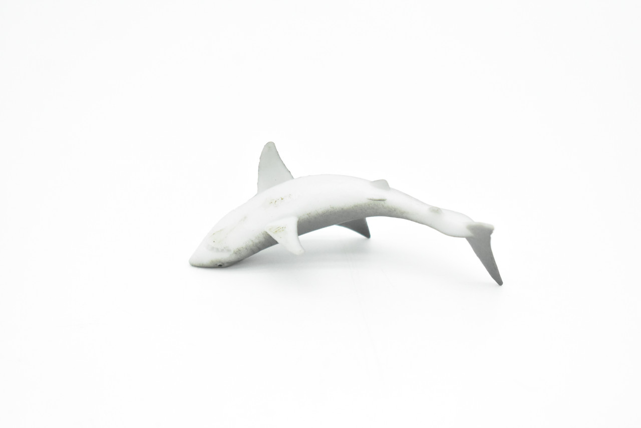 Great White Shark, Curved, Very Nice Rubber Replica     3"   -   F224 B36