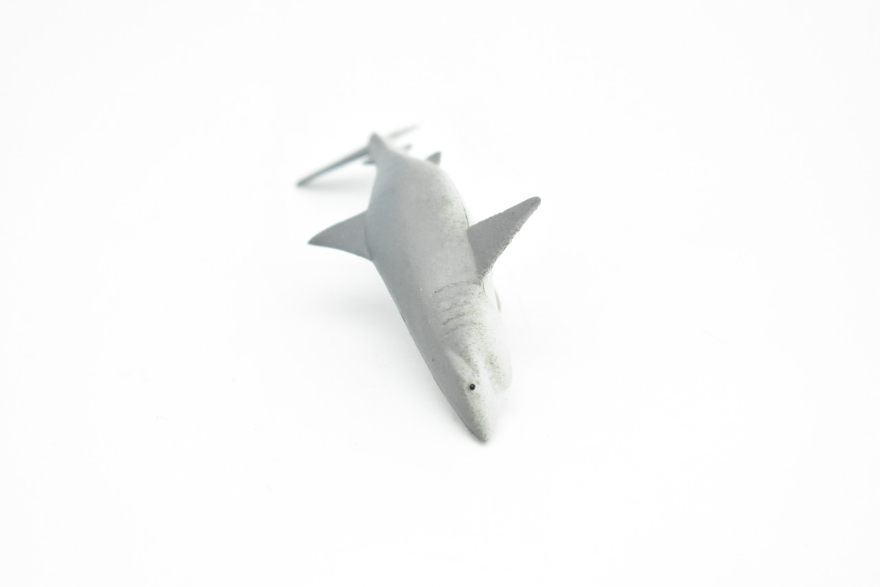 Great White Shark, Curved, Very Nice Rubber Replica     3"   -   F224 B36