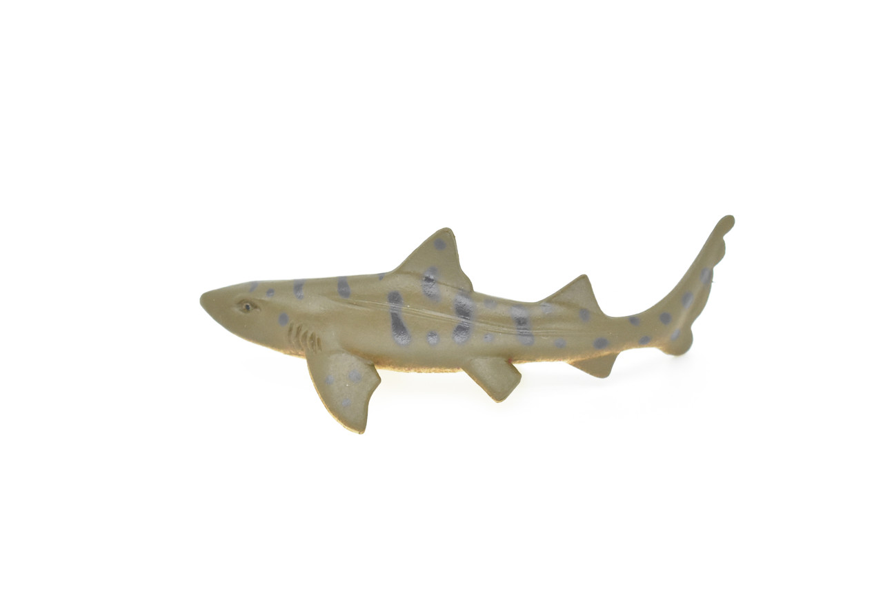 Leopard Shark, Very Nice Plastic Replica3 1/2" - F229 B76