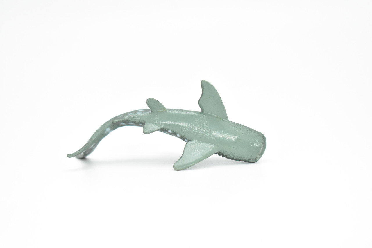 Whale Shark, Curved, Realistic Toy Model Plastic Replica, Kids Educational Gift  3"  F235 B76