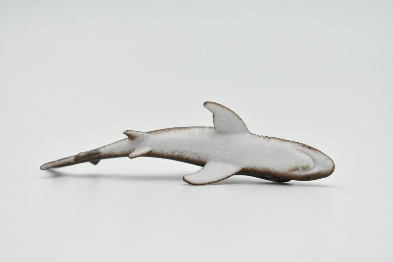 Lemon Shark 3-inch plastic toy - F238 B76