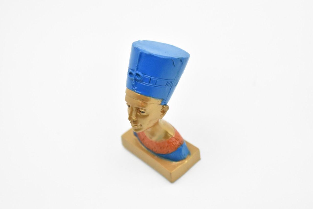 Queen Nefertiti,  Ancient Egyptian Statue, Very Nice Plastic Reproduction    2"     F3111 B211