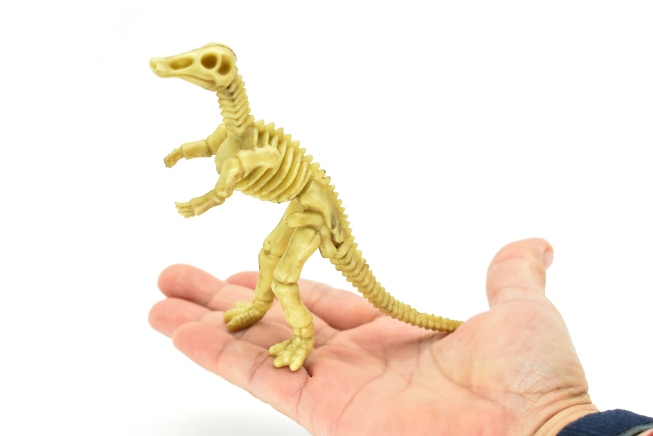 Hadrosaurus Dinosaur, Skeleton, Very Nice Plastic Replica    6"   -   F3290 B66