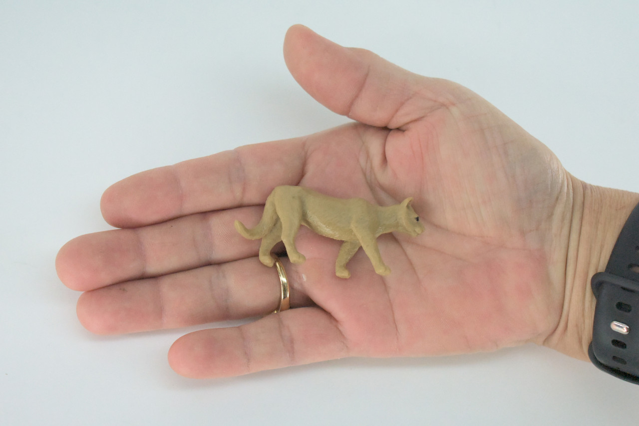 Mountain Lion, Puma, Cougar, Very Nice Rubber Animal, Educational, Hand Painted, Realistic Figure, Lifelike, Toy, Kids,  Gift,    2 1/2 Inches.   F3525 B138