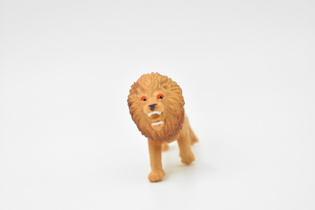 African Lion Small Plastic Animal 2 7/8 inches long including tail 1 1/2 inches tall - F3550 B17