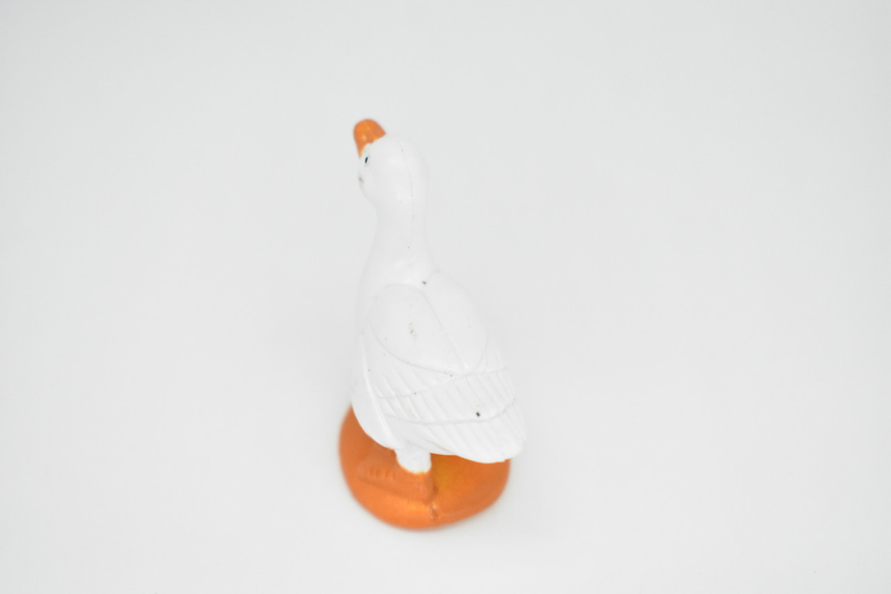 Duck, White, Very Nice Plastic Reproduction  1 1/2"    F4156 B140