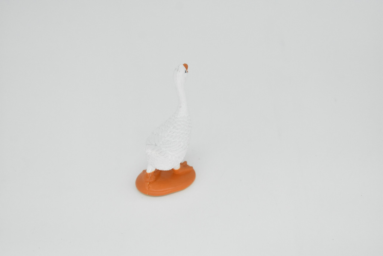 Goose, White, Very Nice Plastic Reproduction     1 3/4"   F4157 B140