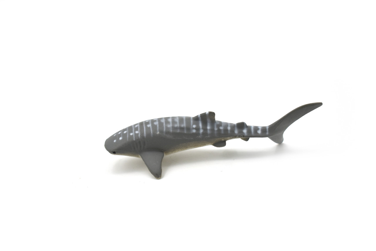 WHALE SHARK, PLASTIC REPLICA 3 1/4"  SF06 B51