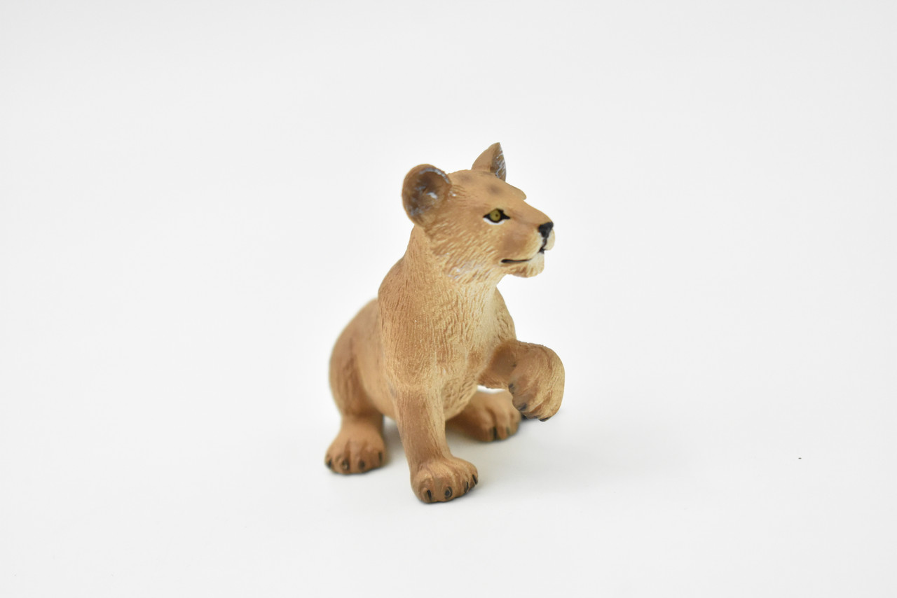 Lion Cub Sitting, Museum Quality  Plastic Replica  2"  M130-B649