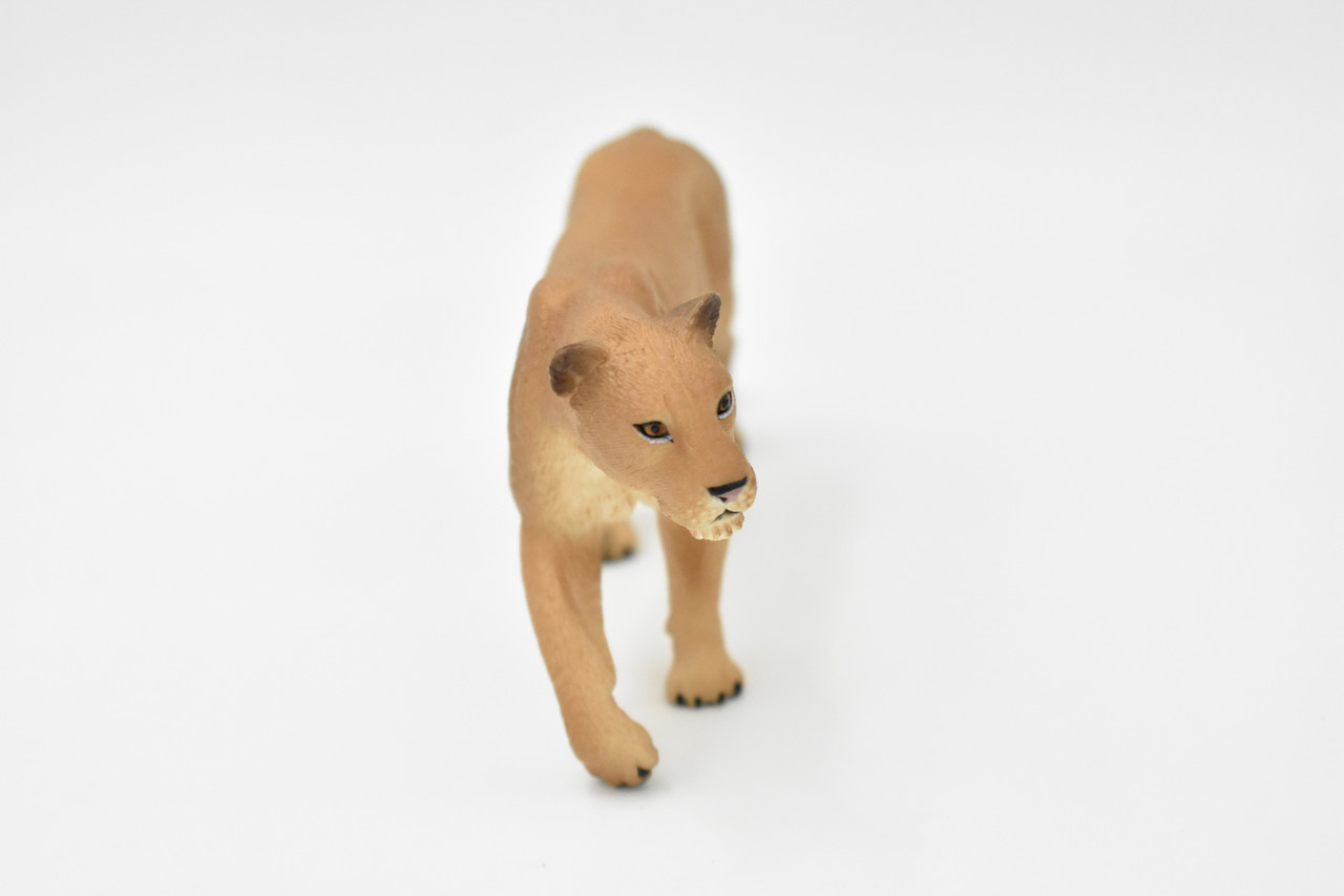 Lioness, Realistic Small Toy Model Plastic Replica African Animal, Kids Educational Gift    4.5"  M113 B646