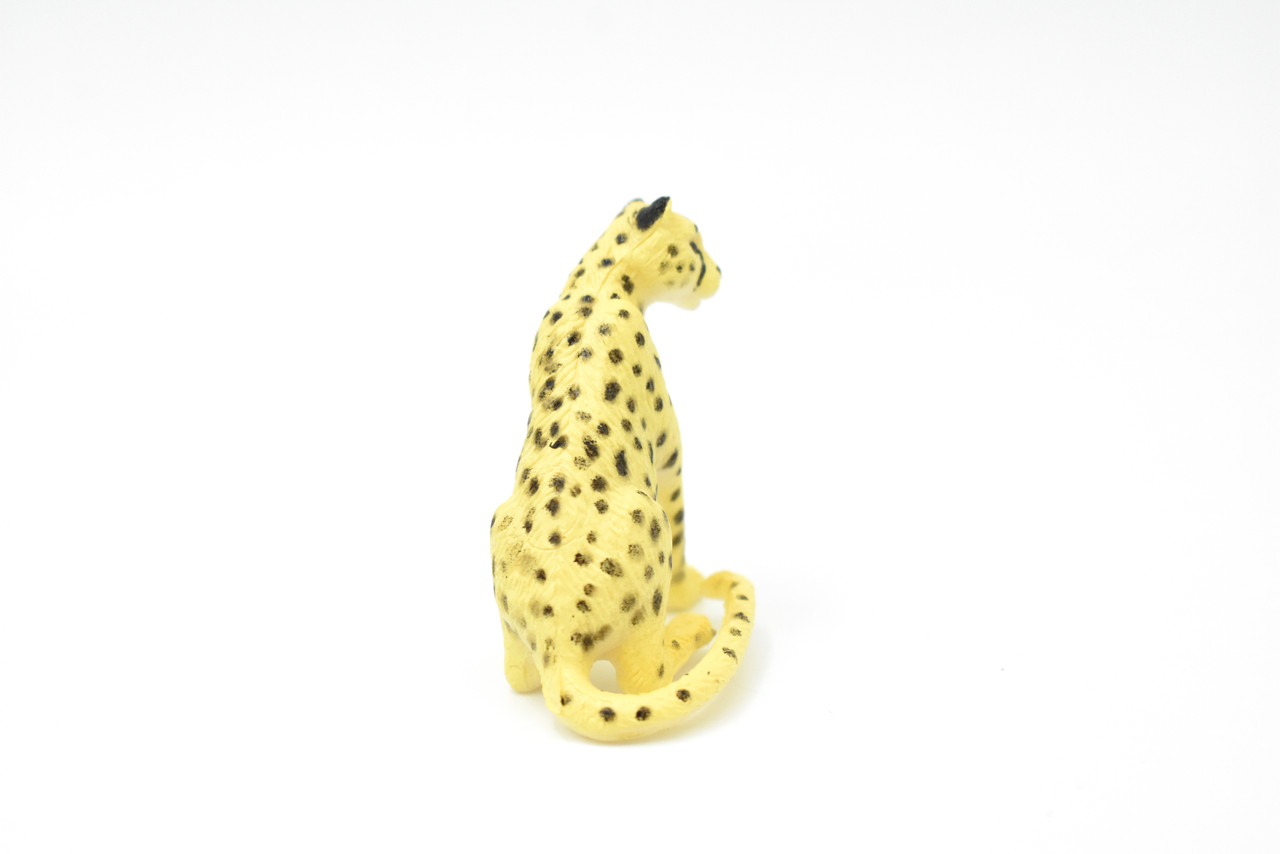 Cheetah, Sitting, Realistic Toy Model Plastic Replica Animal Kids Educational Gift   2" F4454 B55