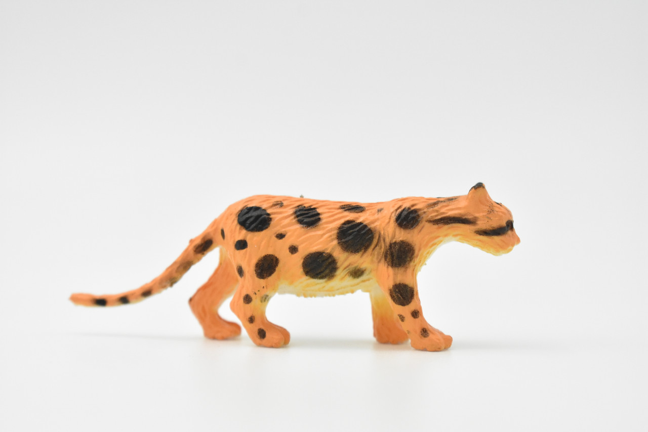 Serval Cat, Cub   Very Nice Plastic Replica  3"  ~  F4443 B55